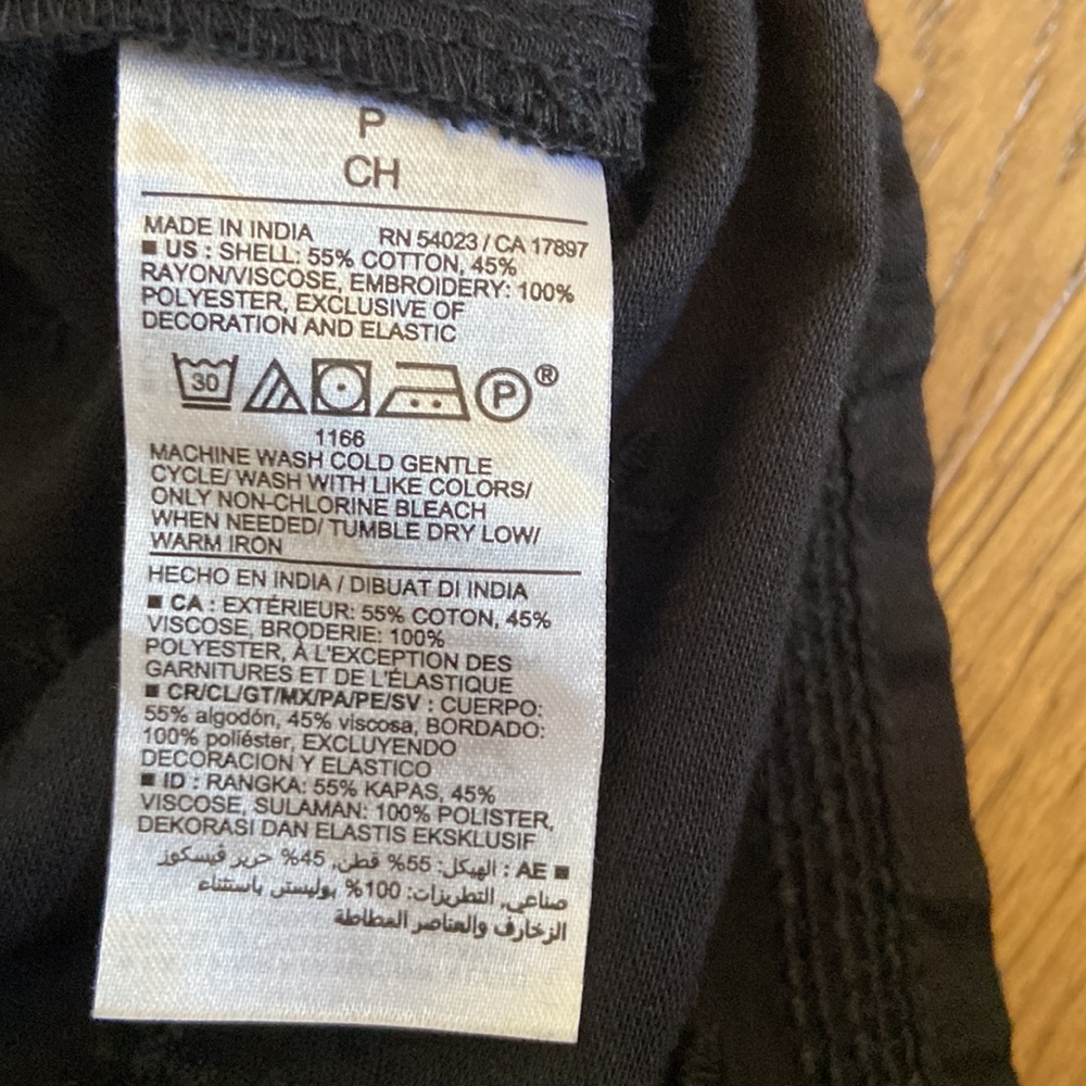 NWT- Old Navy Women’s Embroidered Swing Dress - Picture 9 of 10